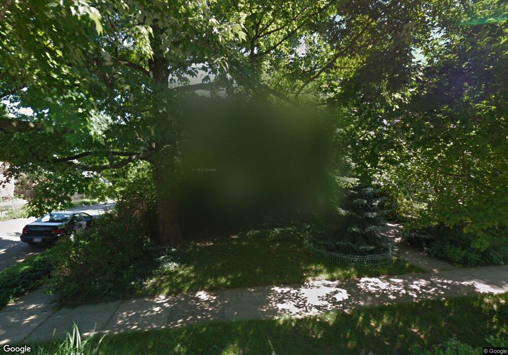 901 Sparrow Ave, Lansing, MI 48910 - photo 1