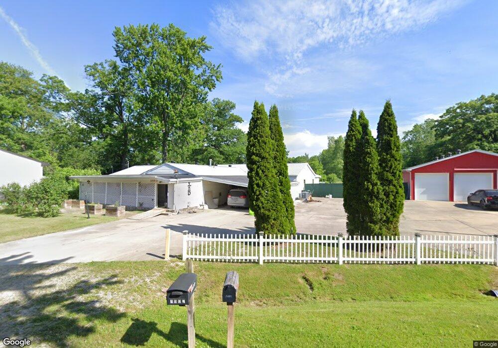 1502 W Yale Ave, Flint, MI 48505 - photo 1