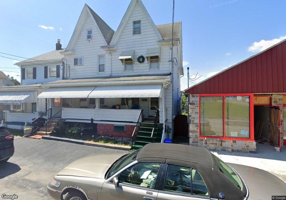 812 N Vine St, Hazleton, PA 18201 - photo 1