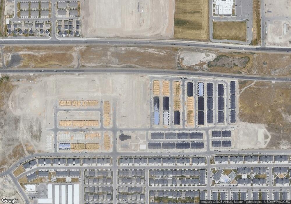 2036 N 4040 W unit 422, West, UT 84043 - photo 1