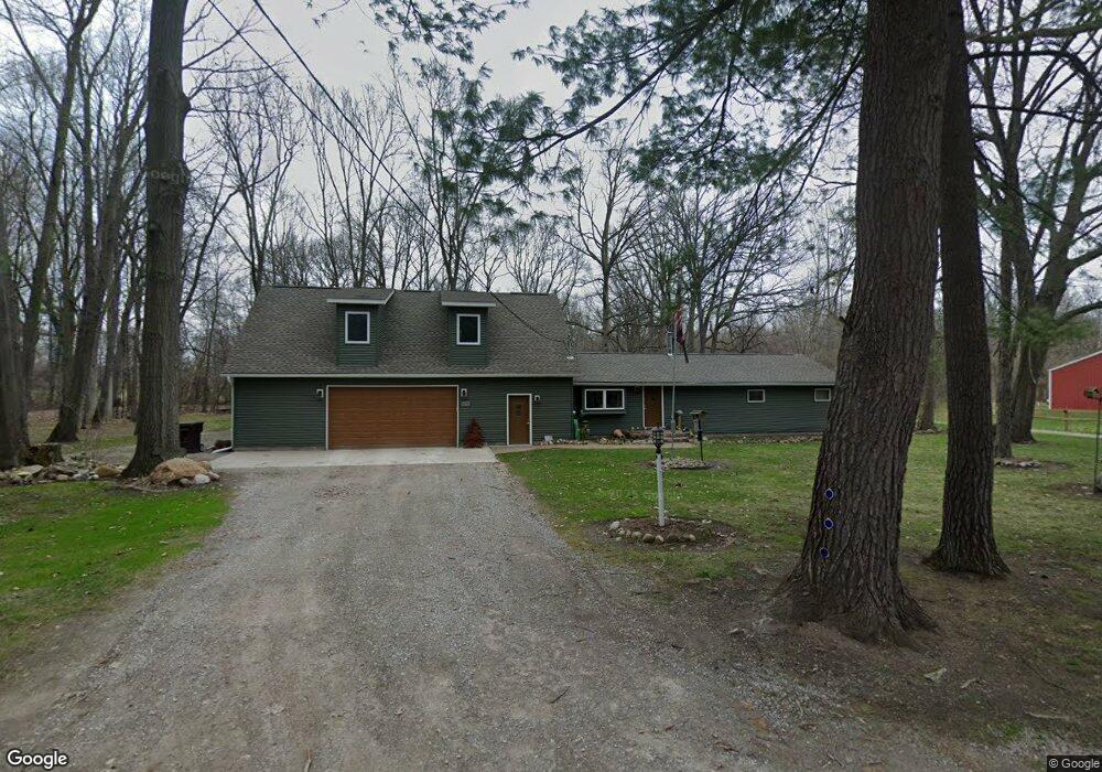 9176 Coldwater Rd, Flushing, MI 48433 - photo 1