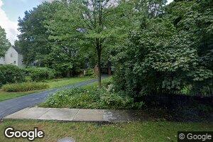 2243 Chestnut Hills Dr, Cleveland, OH 44106