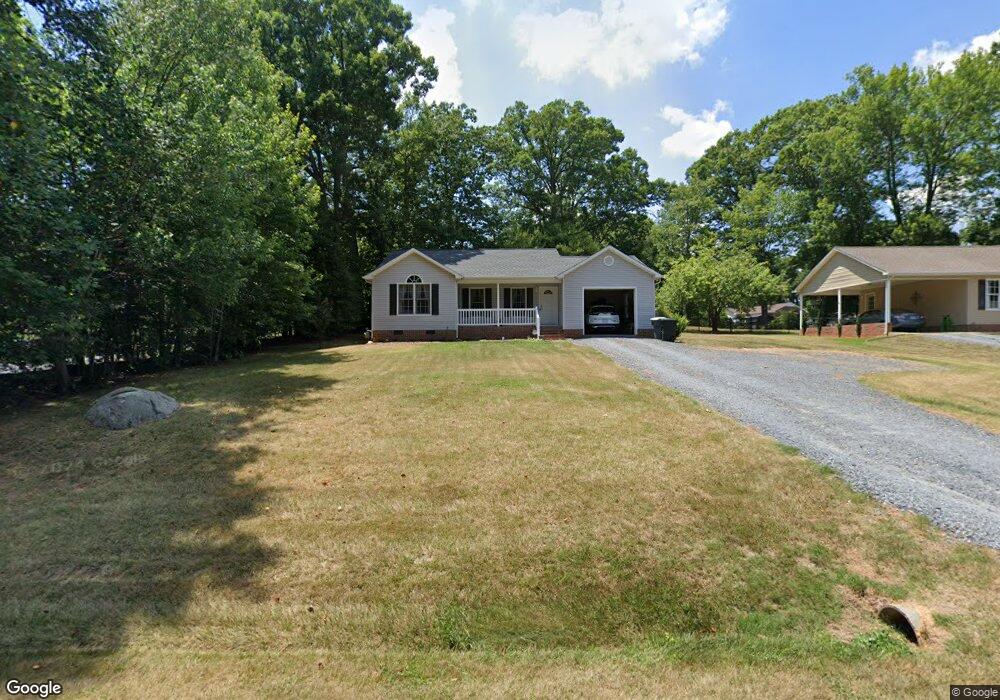 1520 Shamrock Rd, Asheboro, NC 27205 - photo 1