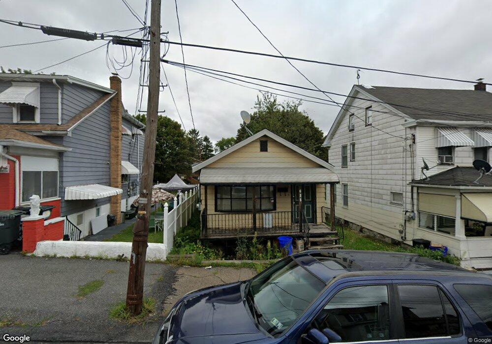 625 Hayes St, Hazleton, PA 18201 - photo 1