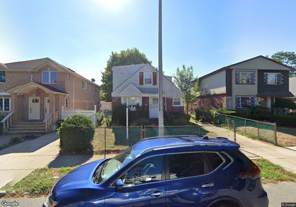 7728 252nd St unit 2nd Fl, Bellerose, NY 11426 - photo 1