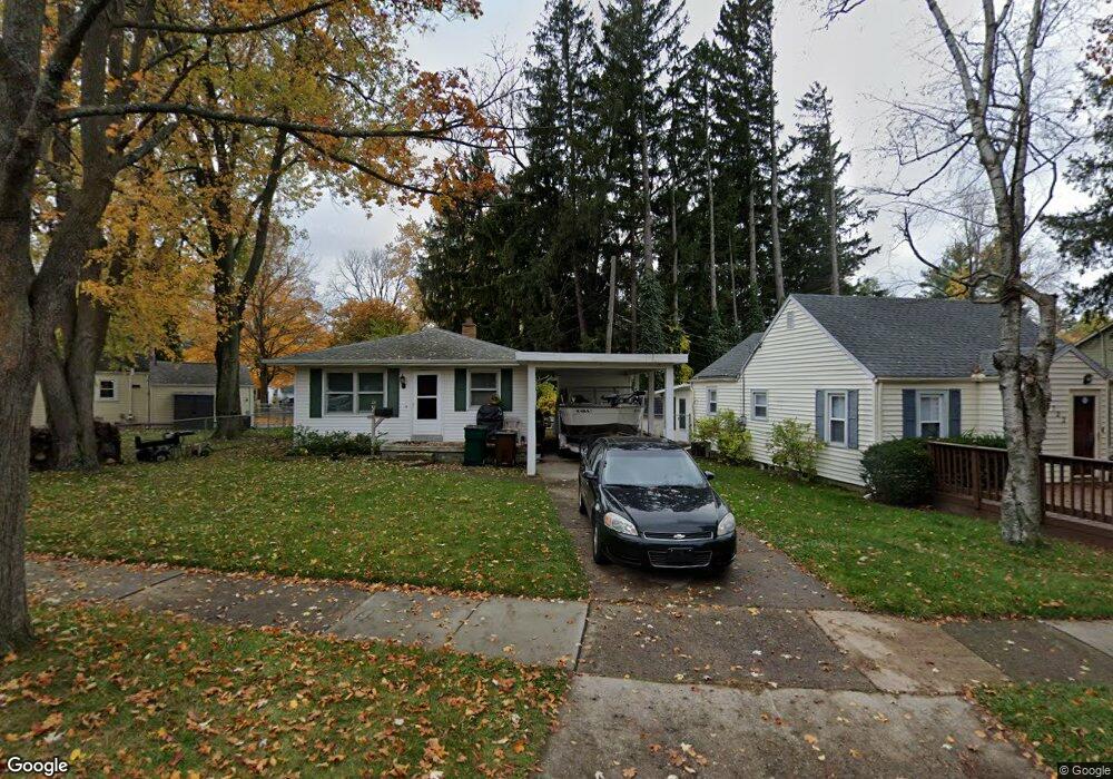 726 Hunter Blvd, Lansing, MI 48910 - photo 1