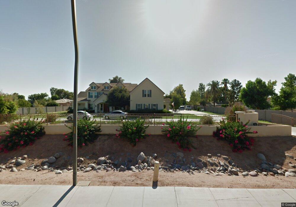 10518 S Greenfield Rd, Gilbert, AZ 85234 - photo 1