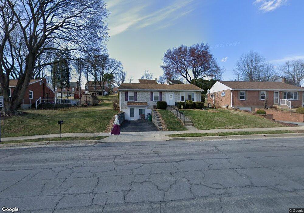 1609 Commonwealth Blvd, Reading, PA 19607 - photo 1