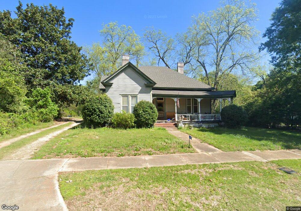 401 Zebulon St, Barnesville, GA 30204 - photo 1