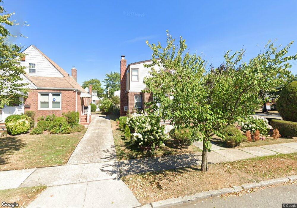 8159 248th St, Bellerose, NY 11426 - photo 1