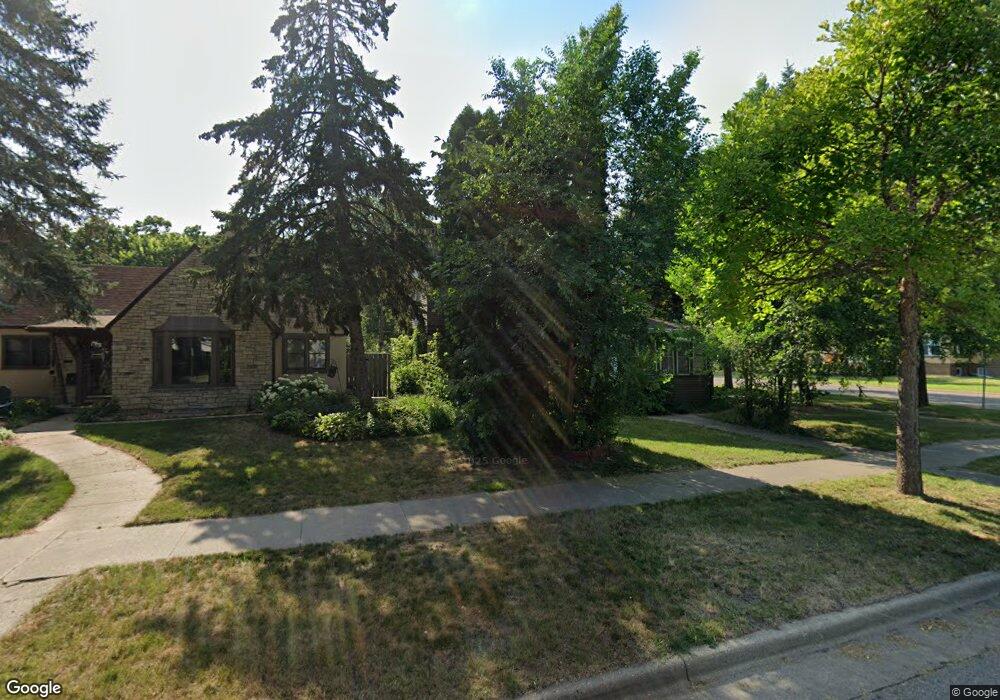 1101 8th St S, Fargo, ND 58103 - photo 1