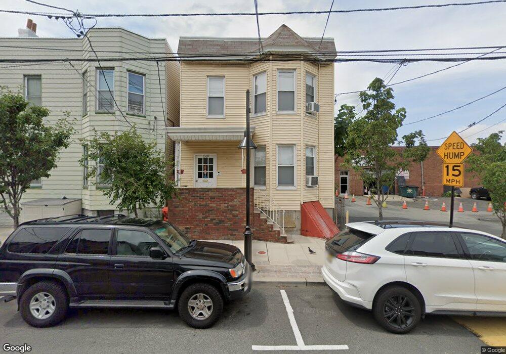 2309 Kerrigan Ave, Union City, NJ 07087 - photo 1