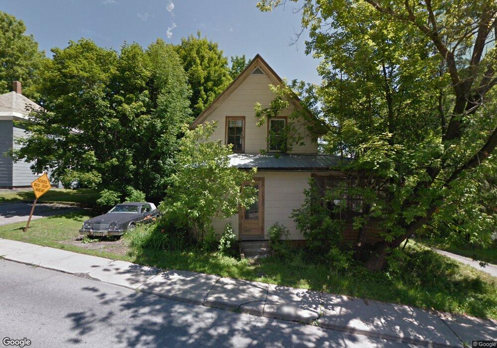 122 W Main St, Newport, VT 05855 - photo 1