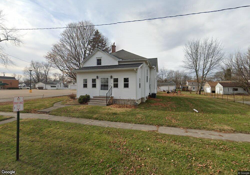 204 N Pleasant St, Princeton, IL 61356 - photo 1