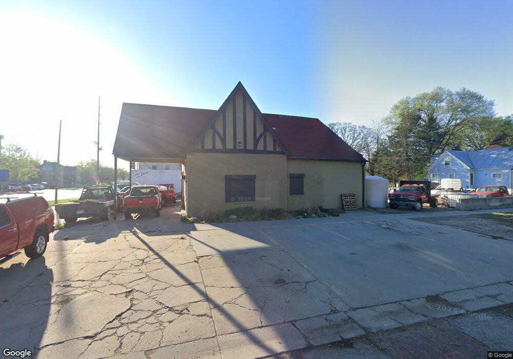 929 SW 6th Ave, Topeka, KS 66606 - photo 1