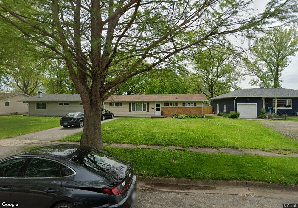 311 Williamette Ave, Lincoln, IL 62656 - photo 1