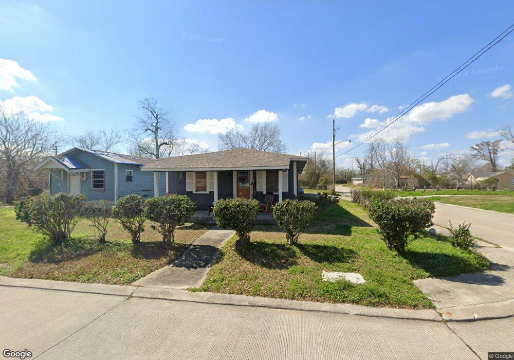 719 Pear St, Lake Charles, LA 70601 - photo 1