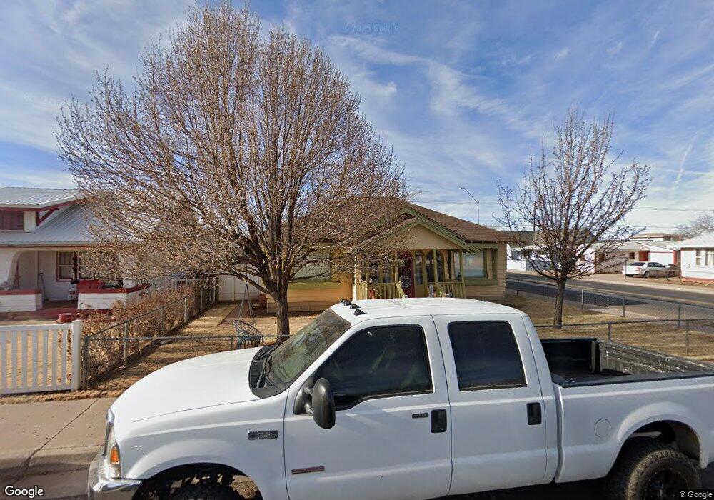 323 W Aspinwall St, Winslow, AZ 86047 - photo 1