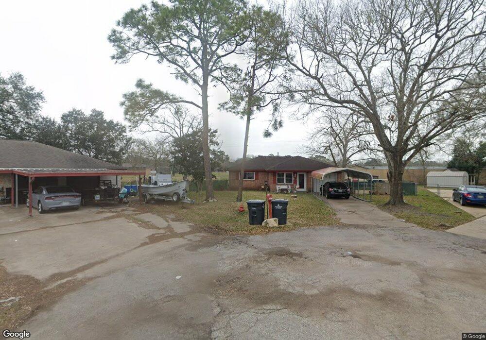1110 Carmie St, Alvin, TX 77511 - photo 1