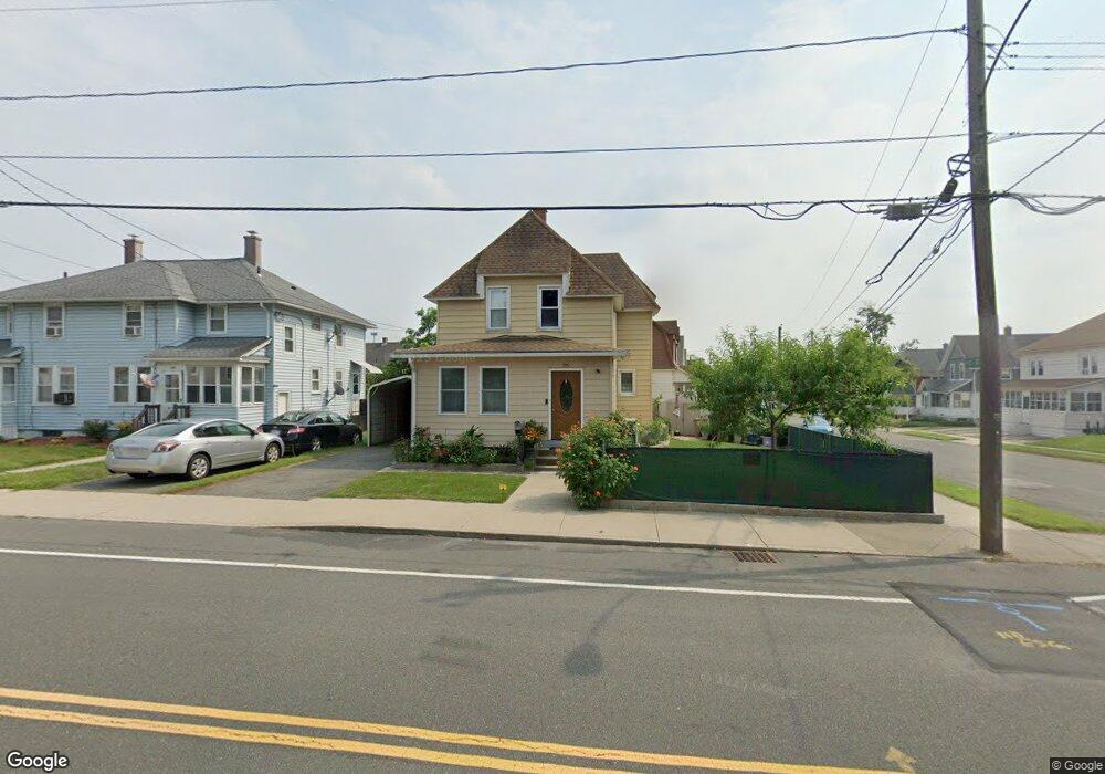 290 Winsor St, Ludlow, MA 01056 - photo 1