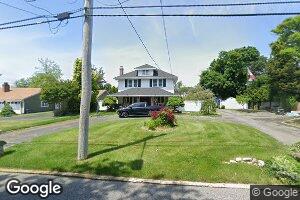 260 Connetquot Rd, Bayport, NY 11705