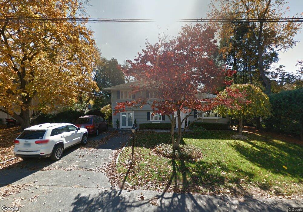 17 Calumet Rd, Westport, CT 06880 - photo 1