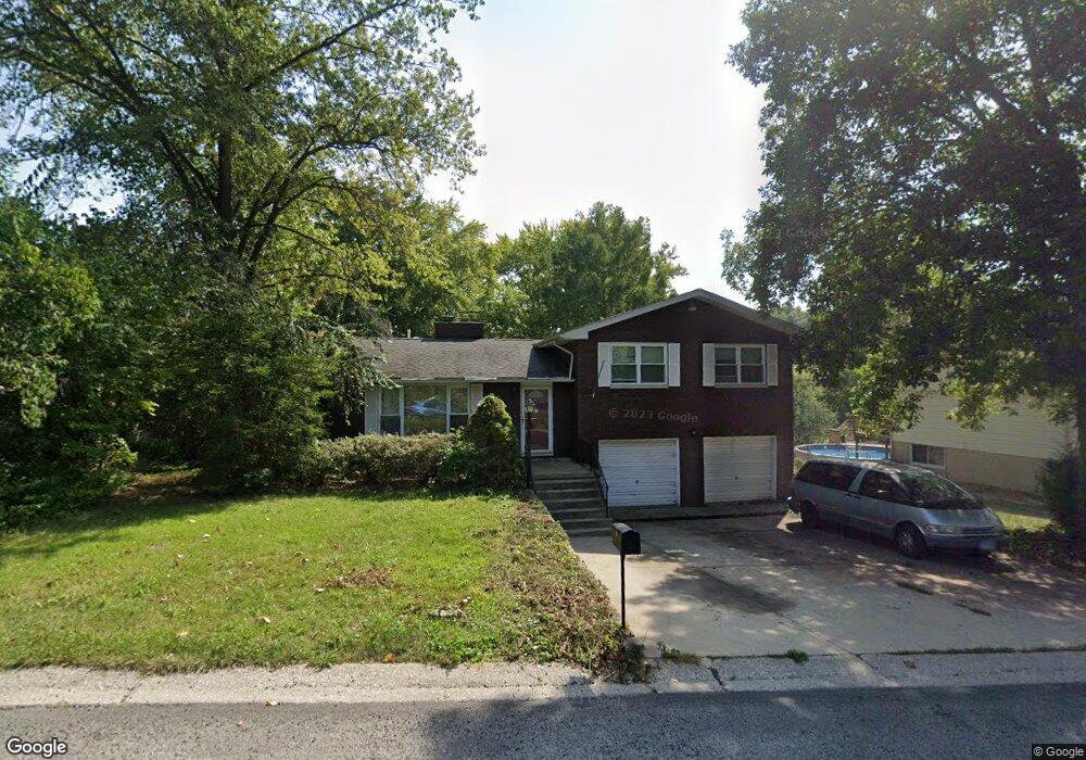 59 Brenda St, Glen Carbon, IL 62034 - photo 1