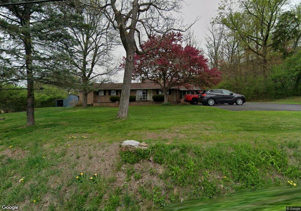 2001 Mcknights Gap Rd, Reading, PA 19604 - photo 1