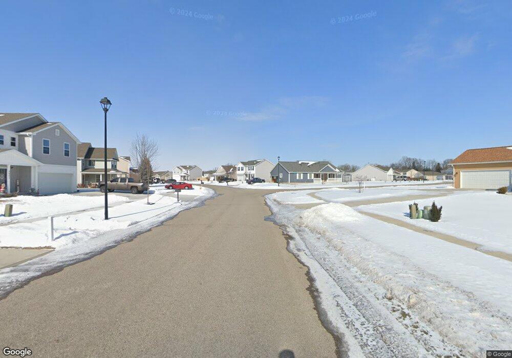 2042 Brier Crest Dr, Davison, MI 48423 - photo 1