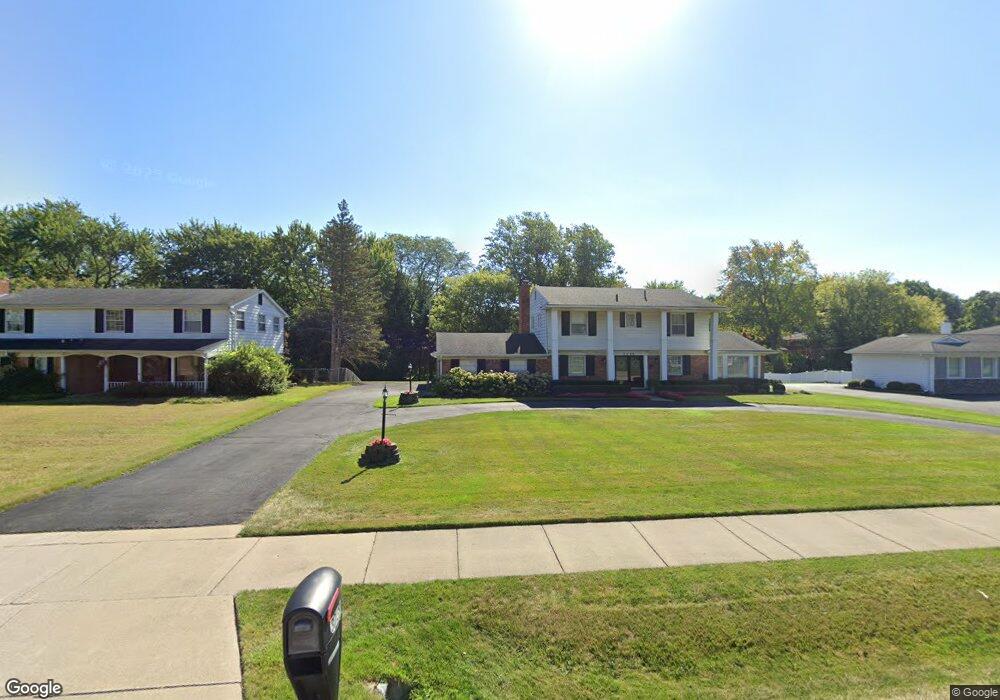 3739 Quarton Rd, Bloomfield Hills, MI 48302 - photo 1