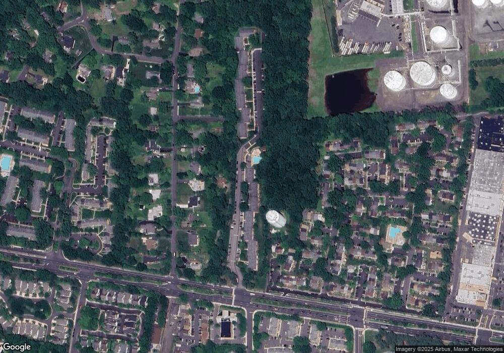 3901 Lyndhurst Dr unit 302, Fairfax, VA 22031 - photo 1