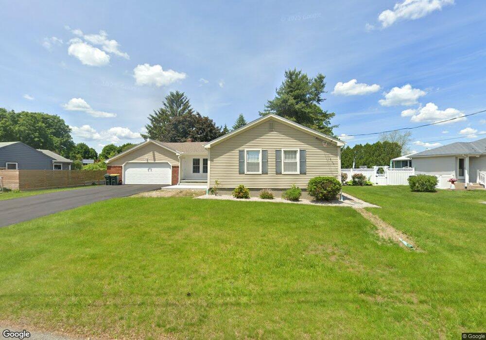 8 Old Tavern Ln, Greenville, RI 02828 - photo 1