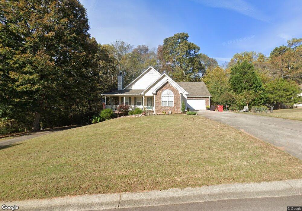 226 Lamar Ln, Hoschton, GA 30548 - photo 1