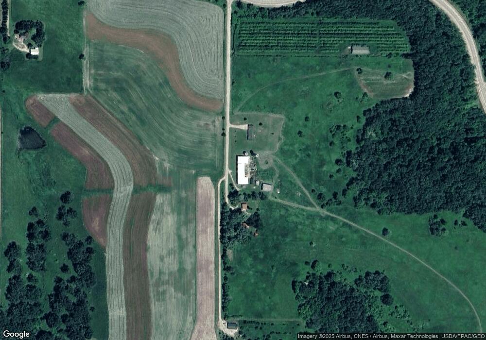 31212 Coyote Rd, La Crescent, MN 55947 - photo 1