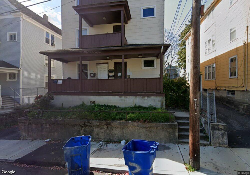 127 Pearl St unit 3, Waterbury, CT 06704 - photo 1