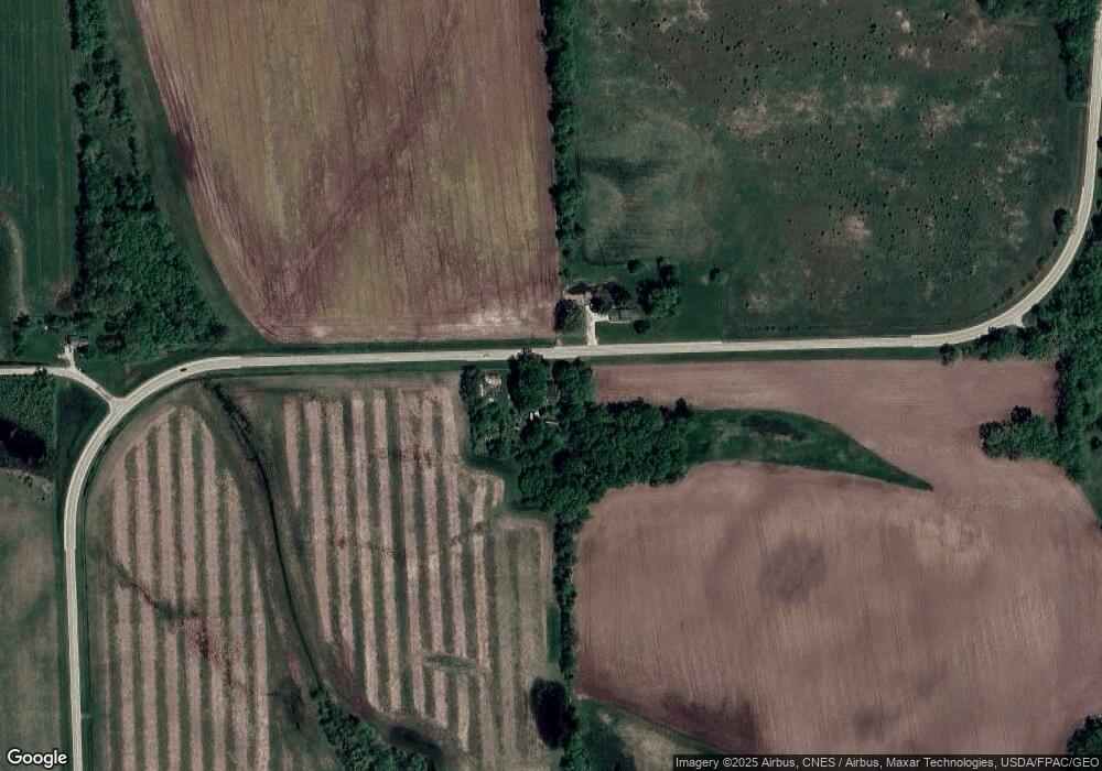 31300 52nd Ave N, Hillsdale, IL 61257 - photo 1