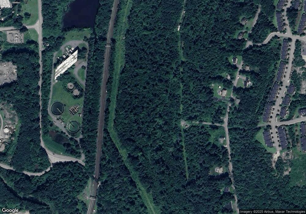 1071 Franklin Rd, Fitchburg, MA 01420 - photo 1