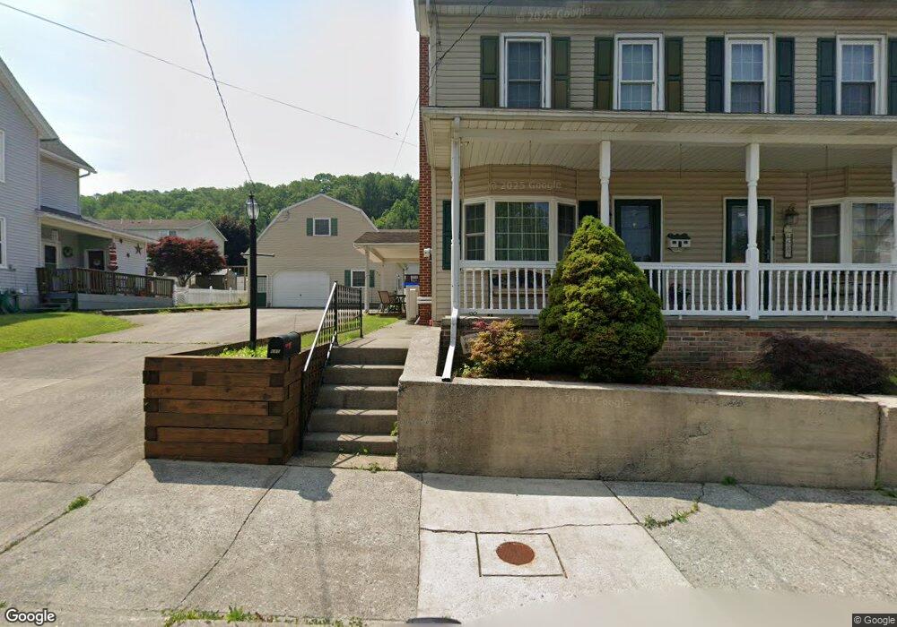 681 W Franklin St unit 685, Slatington, PA 18080 - photo 1