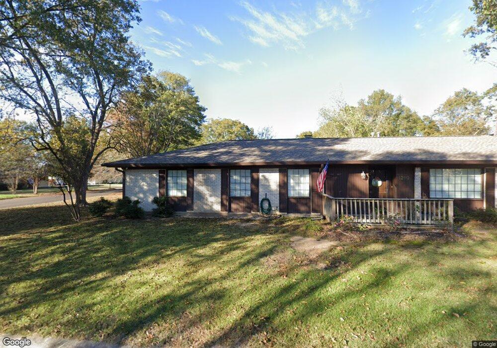 1210 W 18th St, Stuttgart, AR 72160 - photo 1