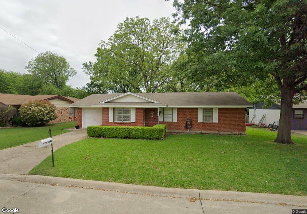 1420 Austin Dr, Ennis, TX 75119 - photo 1