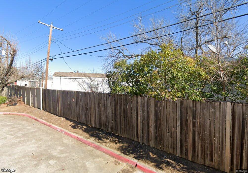 747 Royal Ln, Hurst, TX 76053 - photo 1