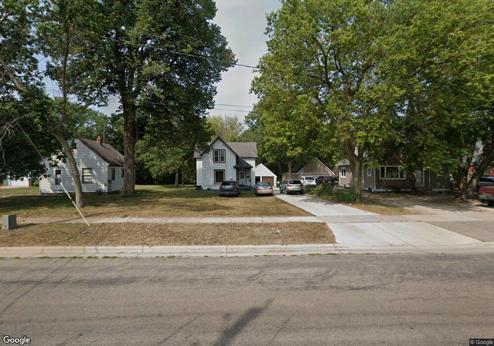 1100 4th St SE, Austin, MN 55912 - photo 1