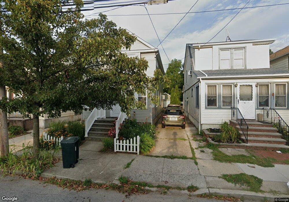 9242 246th St, Floral Park, NY 11001 - photo 1