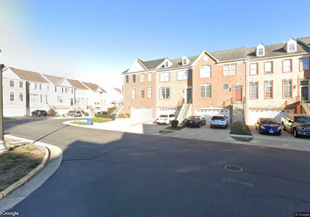 25814 Norrington Square, Chantilly, VA 20152 - photo 1