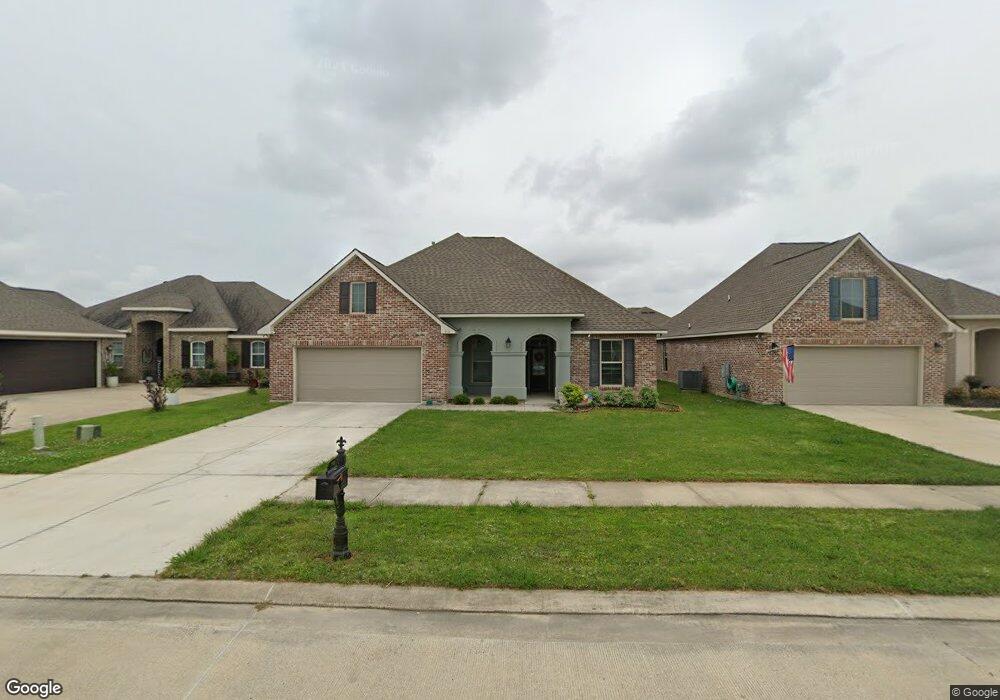 717 Dianne Ln, Lake Charles, LA 70605 - photo 1