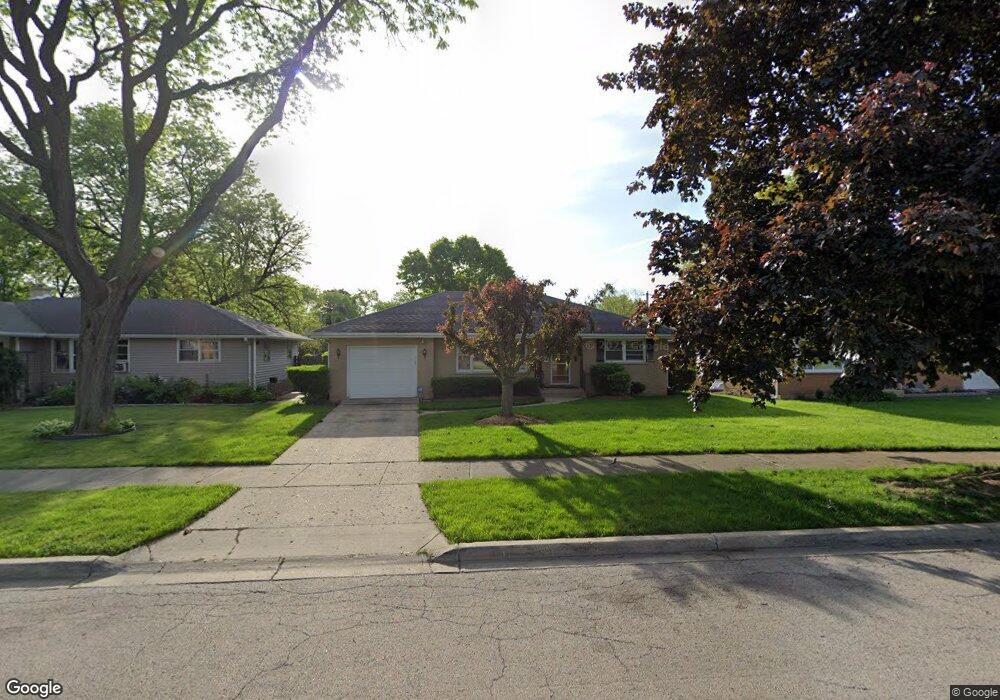 1401 Leith Ave, Waukegan, IL 60085 - photo 1