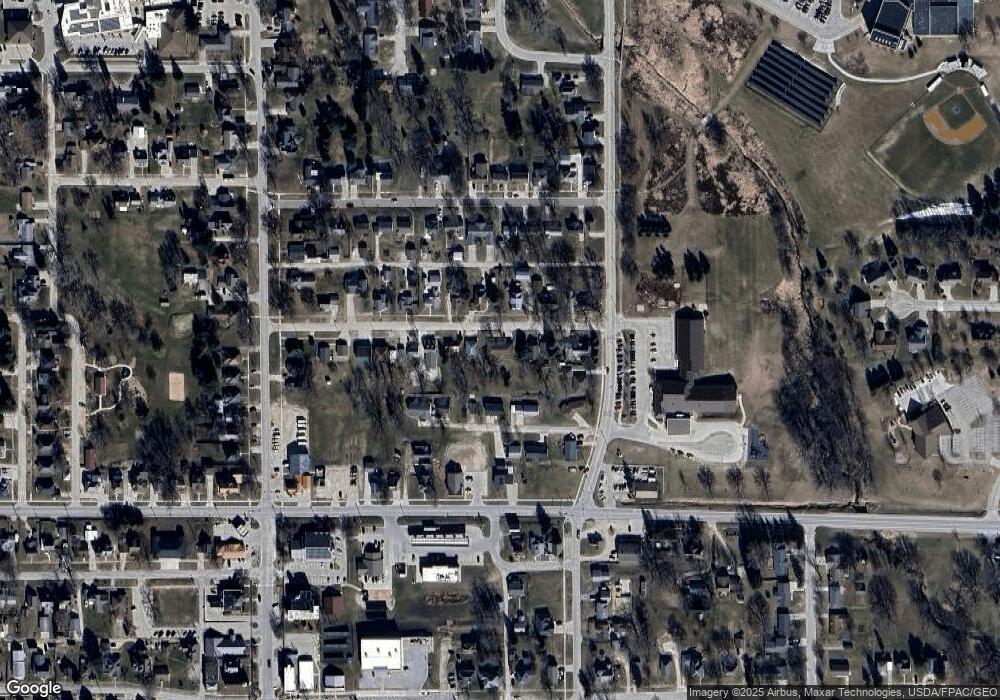 126 Cedar St, West Union, IA 52175 - photo 1