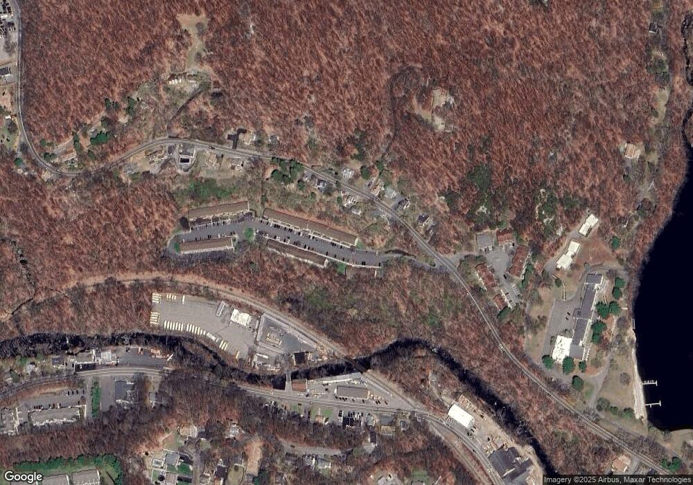 111 Treetop Ct, Bloomingdale, NJ 07403 - photo 1