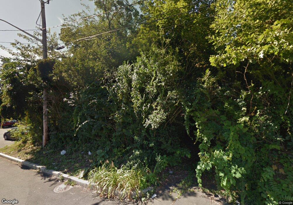 109 Center St unit 4-2, East Haven, CT 06513 - photo 1