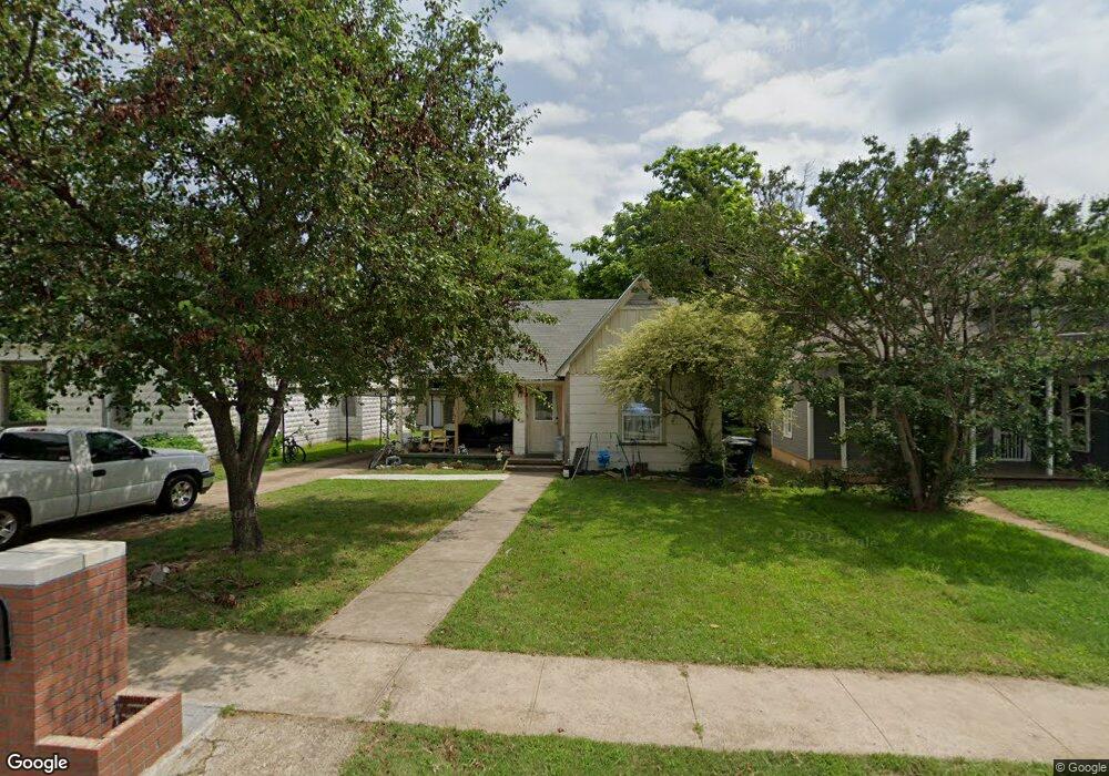 714 W Monterey St, Denison, TX 75020 - photo 1